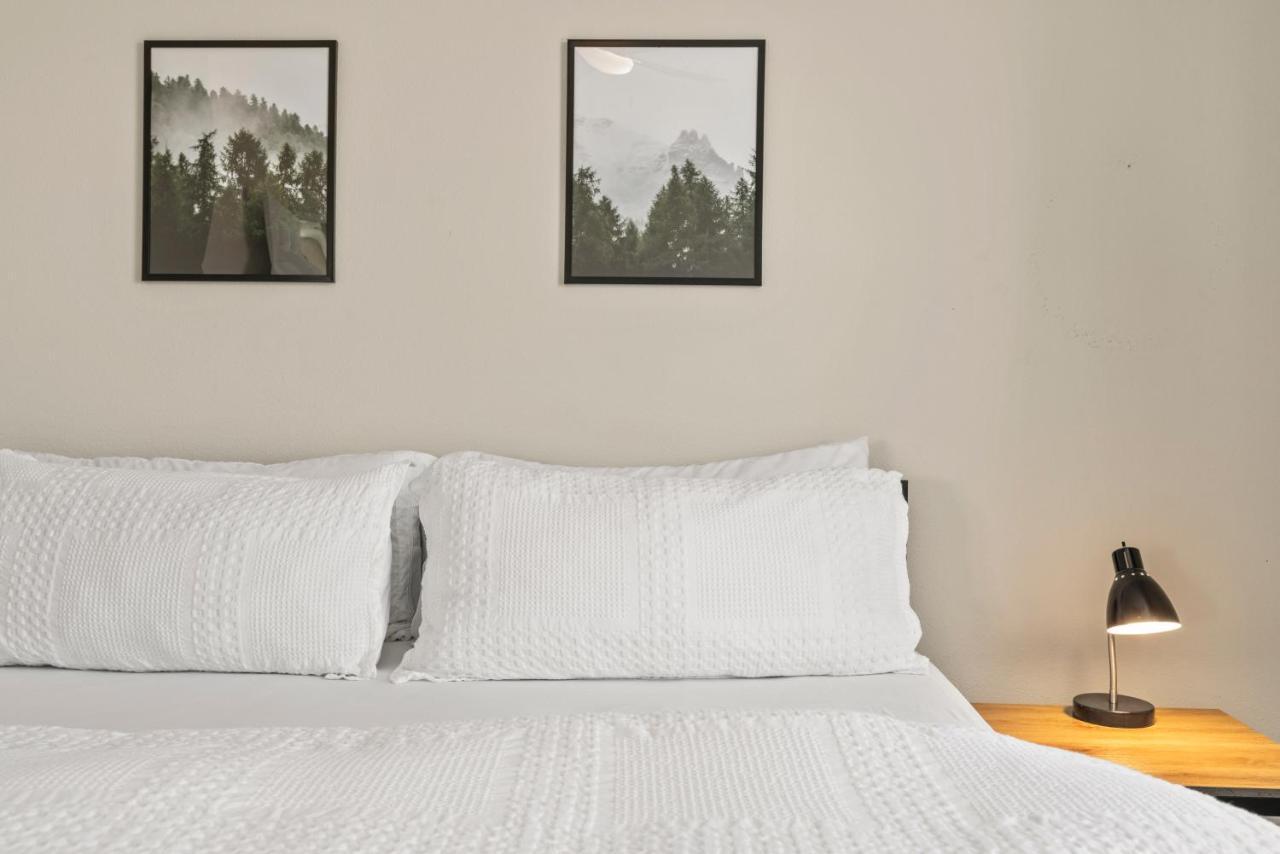 Apartament Luxury Retreat - King Beds, Hot Tub, & Pool - Family & Remote Work Friendly Reno Zewnętrze zdjęcie